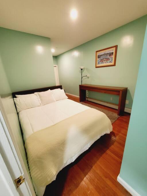 Appartement Beautiful Bedroom In A Private With Access To Patio New York